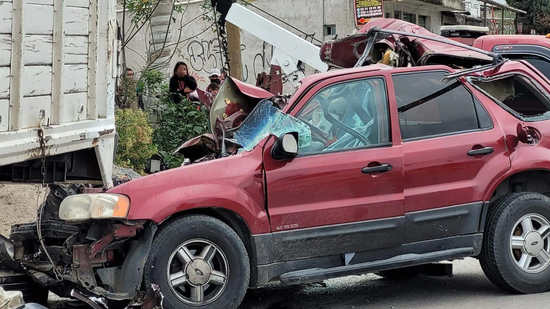 en la federal amozoc perote conductor se impacta contra tractocamión